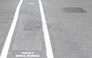 text-walking-lane